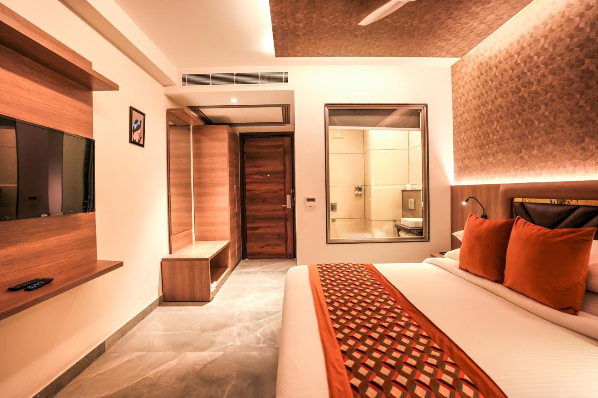 Rj Hotel - Managed By Atithi House Greater Noida Exterior foto