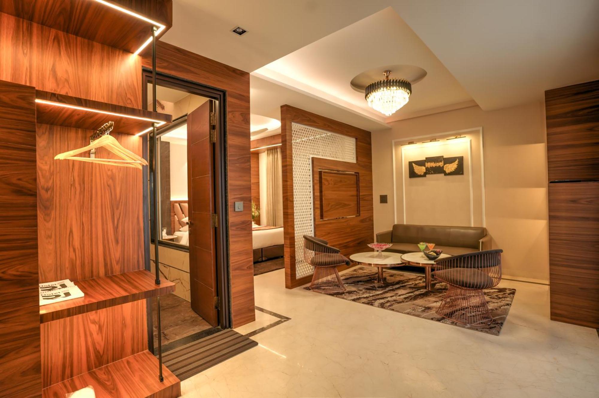 Rj Hotel - Managed By Atithi House Greater Noida Exterior foto